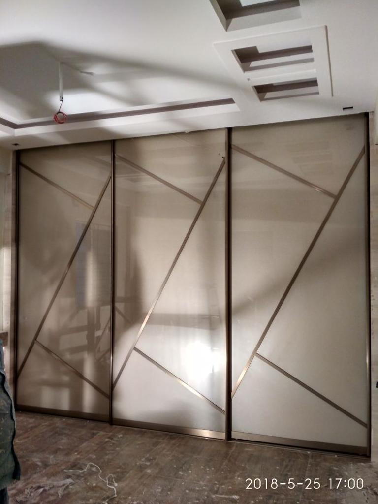 beautiful-wardrobe-designs-modular-wardrobes-dealers-manufacturers-in-noida-greater-noida-india